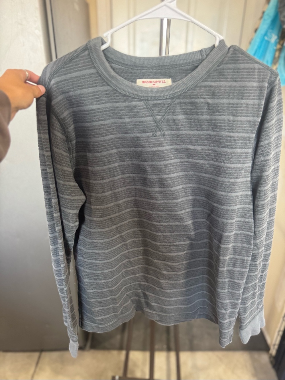 Vintage Mossimo Supply Co. Men’s Gray Striped Crewneck Pullover